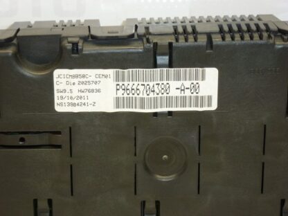 Tacho Citroën C4 Picasso Laufleistung 205.000 km 9666704380 -A-00 6103KV – Bild 4