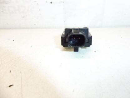 Teilenummer 8651A143 / 8216RW