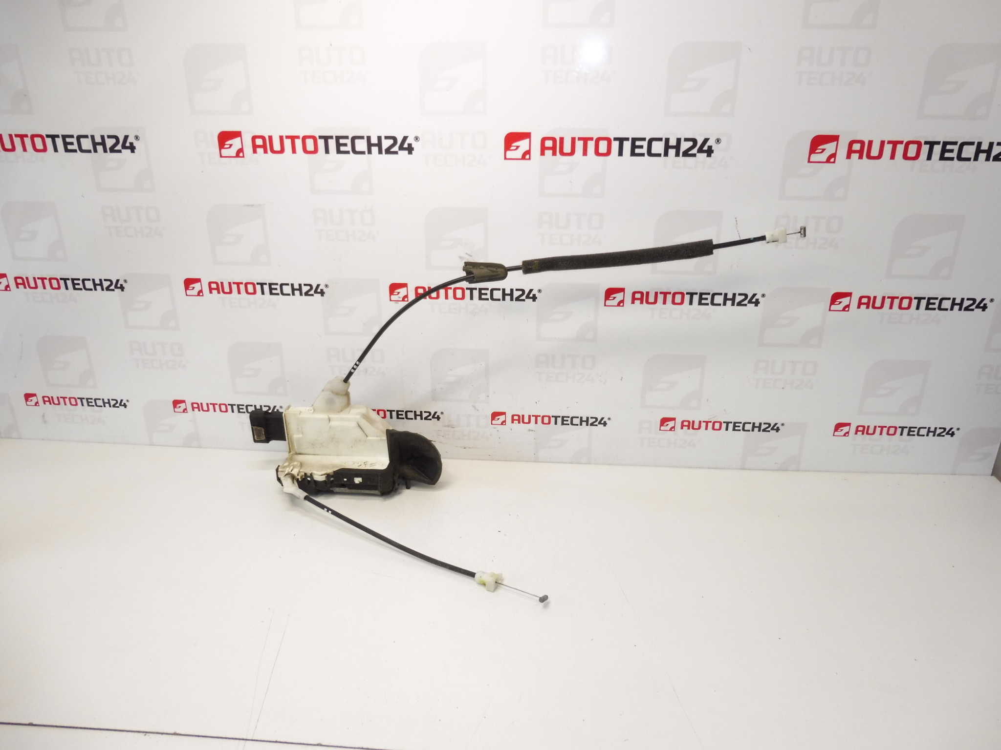 Fahrertürschloss vorne links Peugeot 3008 5008 9800623180 9135HF